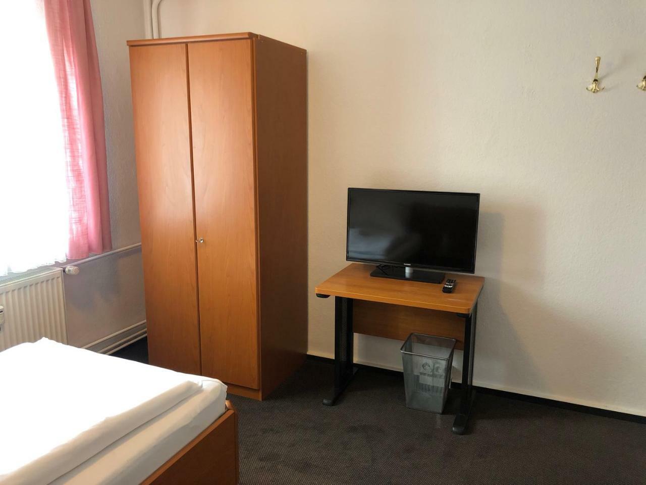 Hotel Mivano 莱尔特 外观 照片